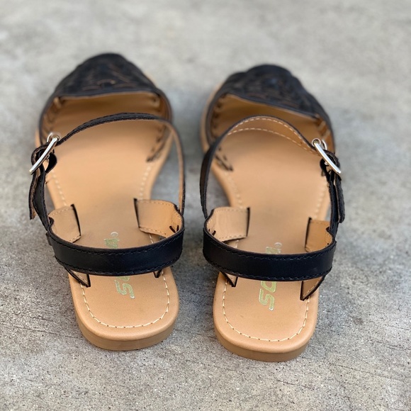 SODA Black Women’s Strap Huarache Sandals - Picture 4 of 5